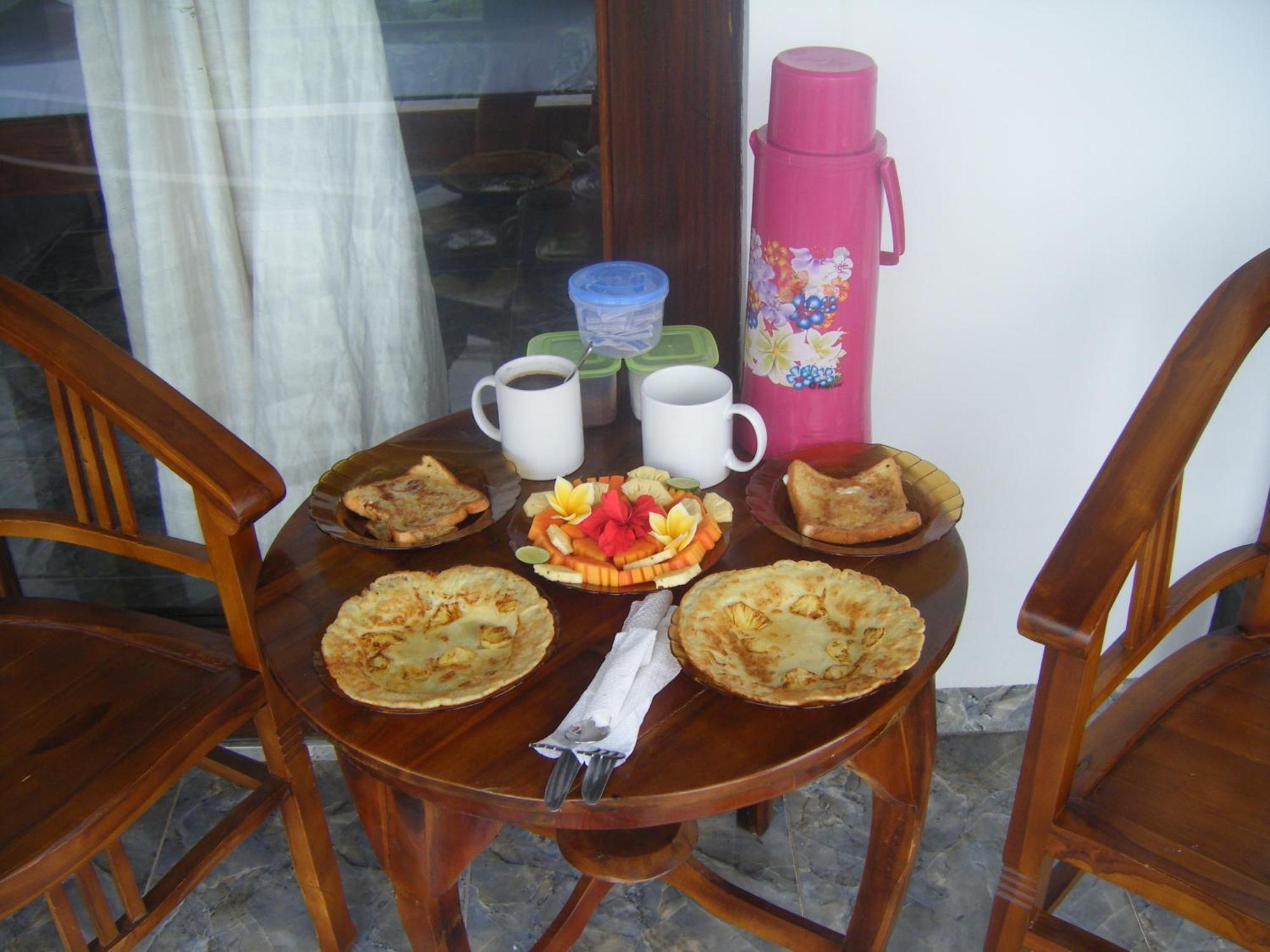 Bubu Racok Homestay Amed Extérieur photo
