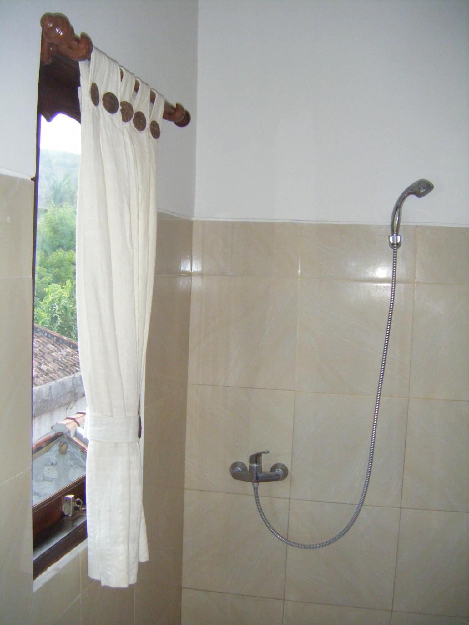 Bubu Racok Homestay Amed Extérieur photo